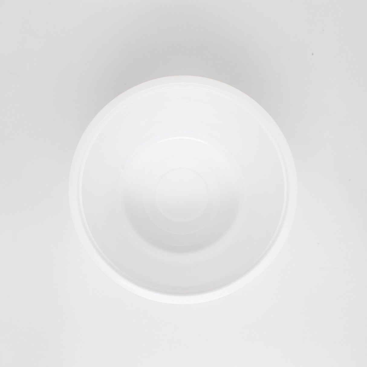 2000P | 66oz Microwaveable PP White Round Bowl (Base Only) - 300 Pcs - HD Plastic Product (Canada). Inc
